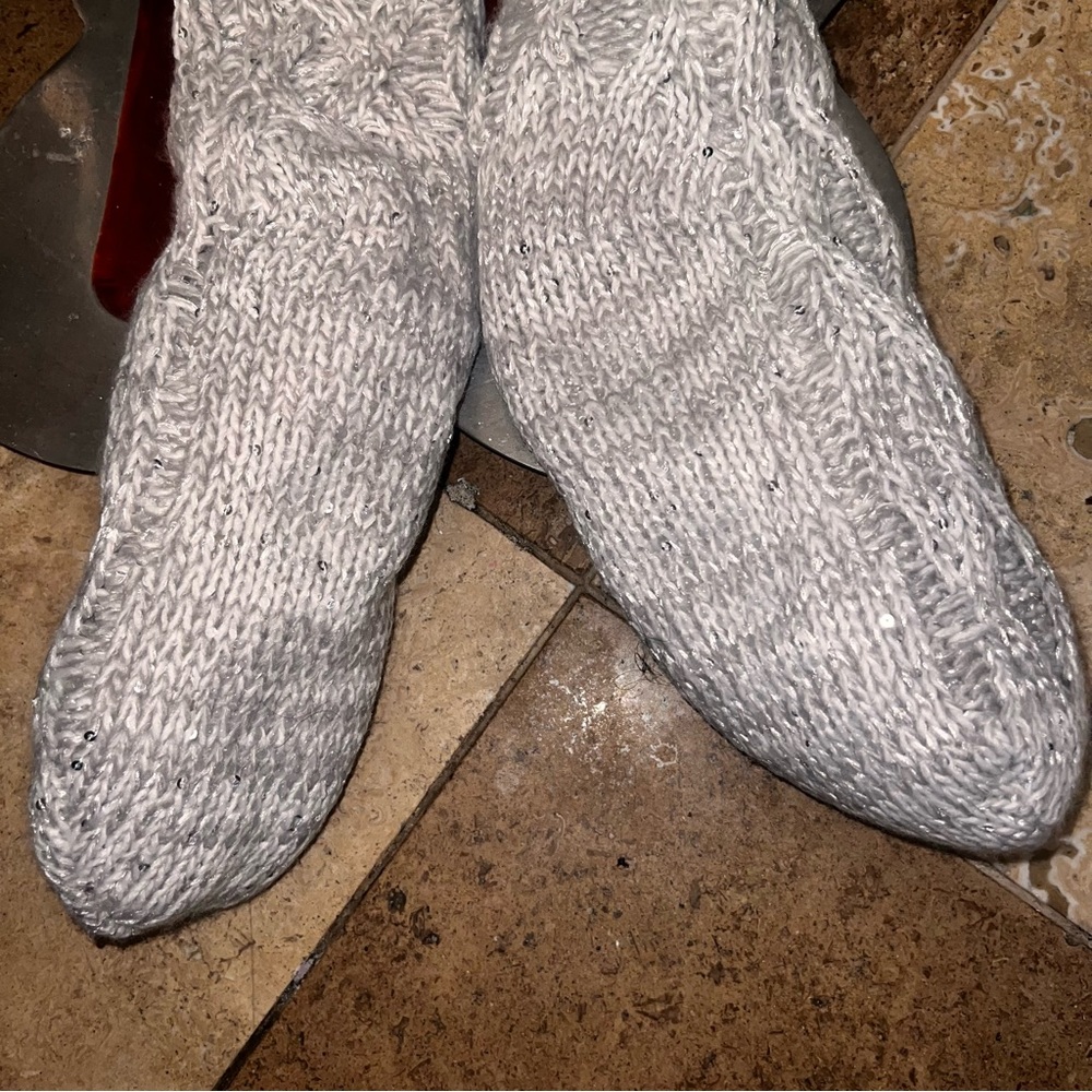Cozy Gray/Cream Lined Slip On House/Lounge Slippers/Socks - Grip on Sole - Picture 8 of 11